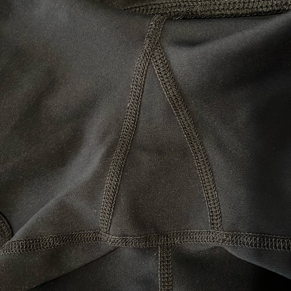 Rabbit Leggy 4” Short Black Medium - Picture 10 of 13